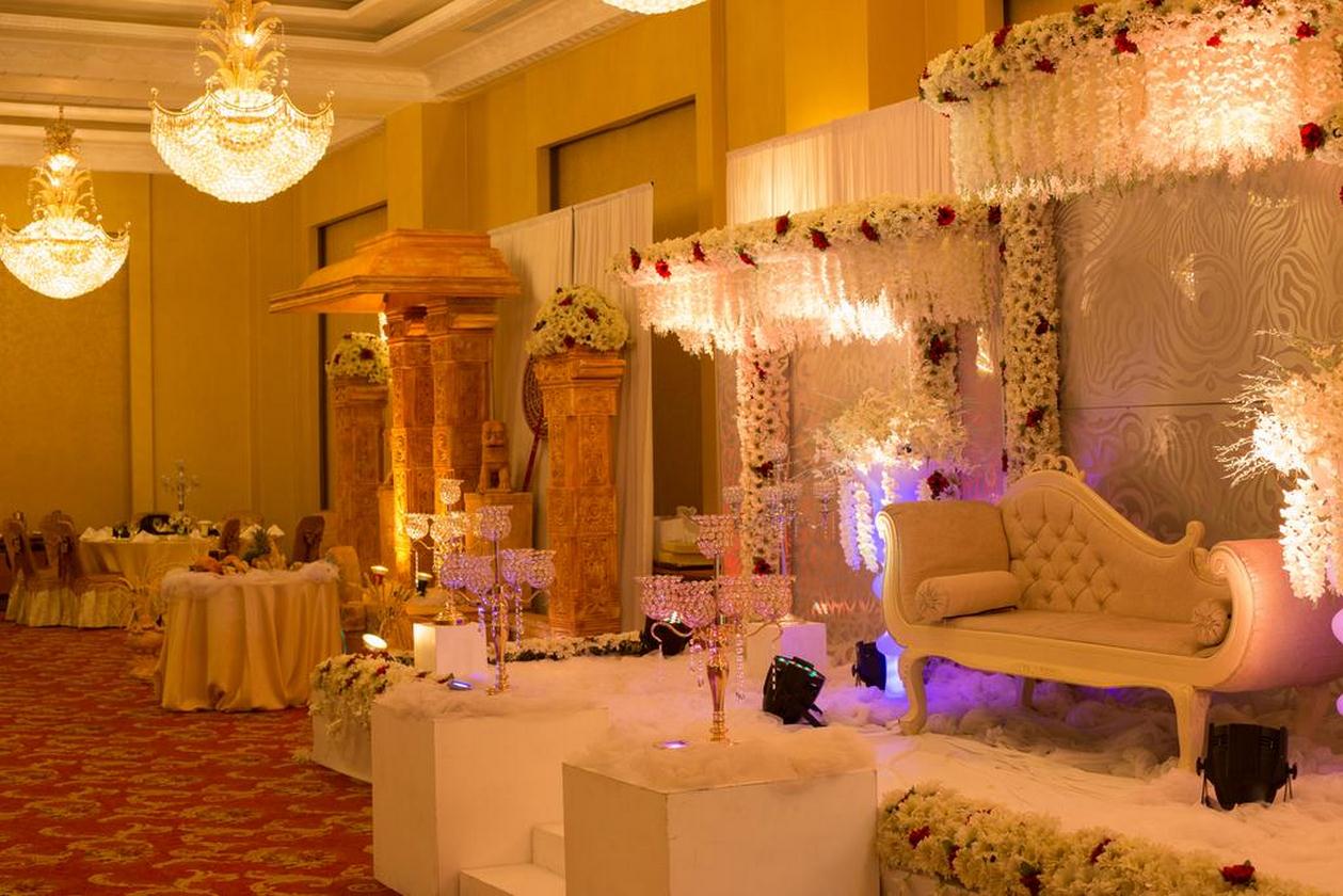 هتل گرند کاندیان